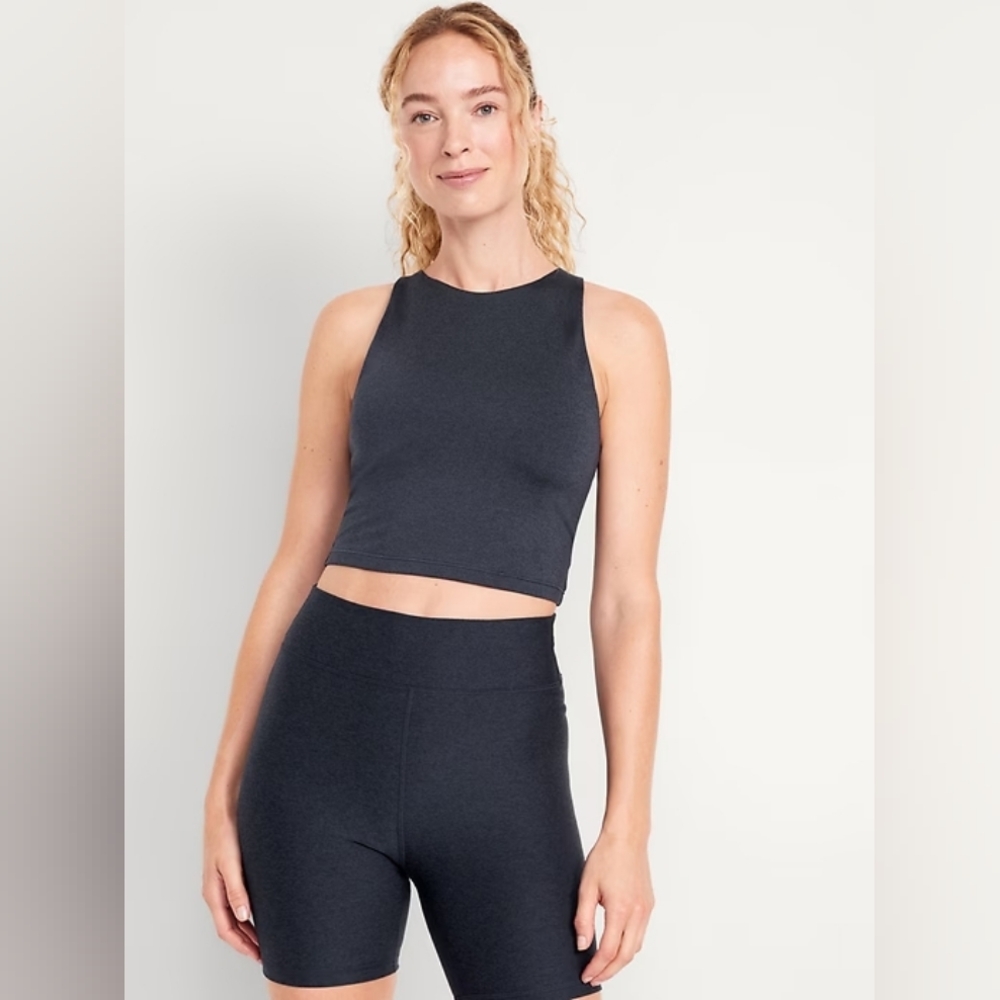 Old Navy CloudComfy High Neck Longline Sports Bra